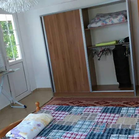 Apartment Dirgen